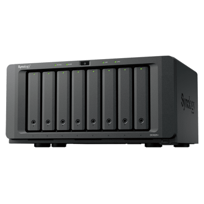 NAS DiskStation DS1825+ | 8 Bahías | AMD Ryzen V1500B | 8 GB DDR4 ECC | Hasta 2,239 MB/s Lectura | 2 Puertos 2.5GbE | Expansión PCIe 3.0 | Compatible con 10GbE y 25GbE | Caché SSD M.2 | Synology DSM. · SYNOLOGY
